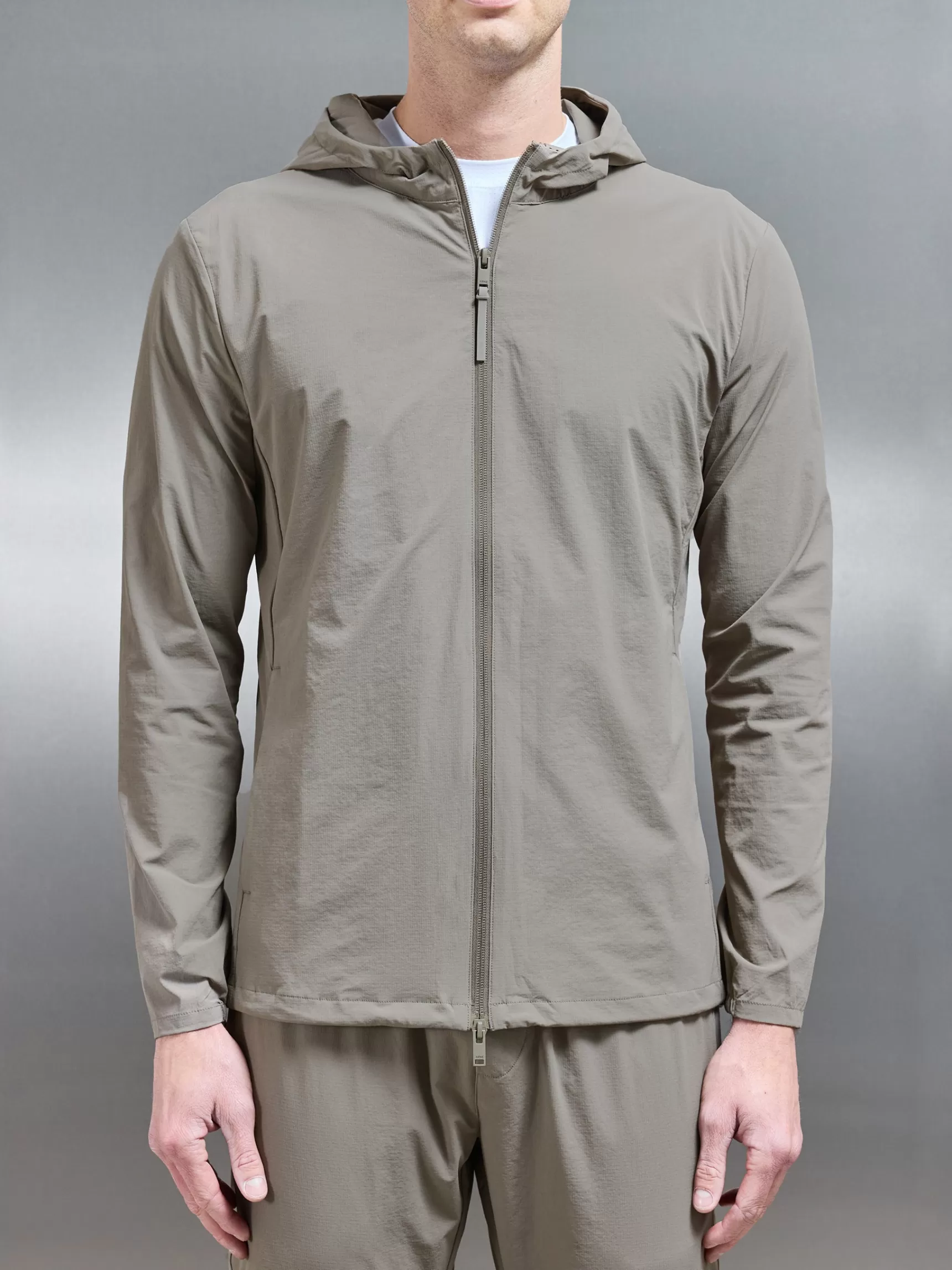 Best ARNE Active Technical Windbreaker - Olive