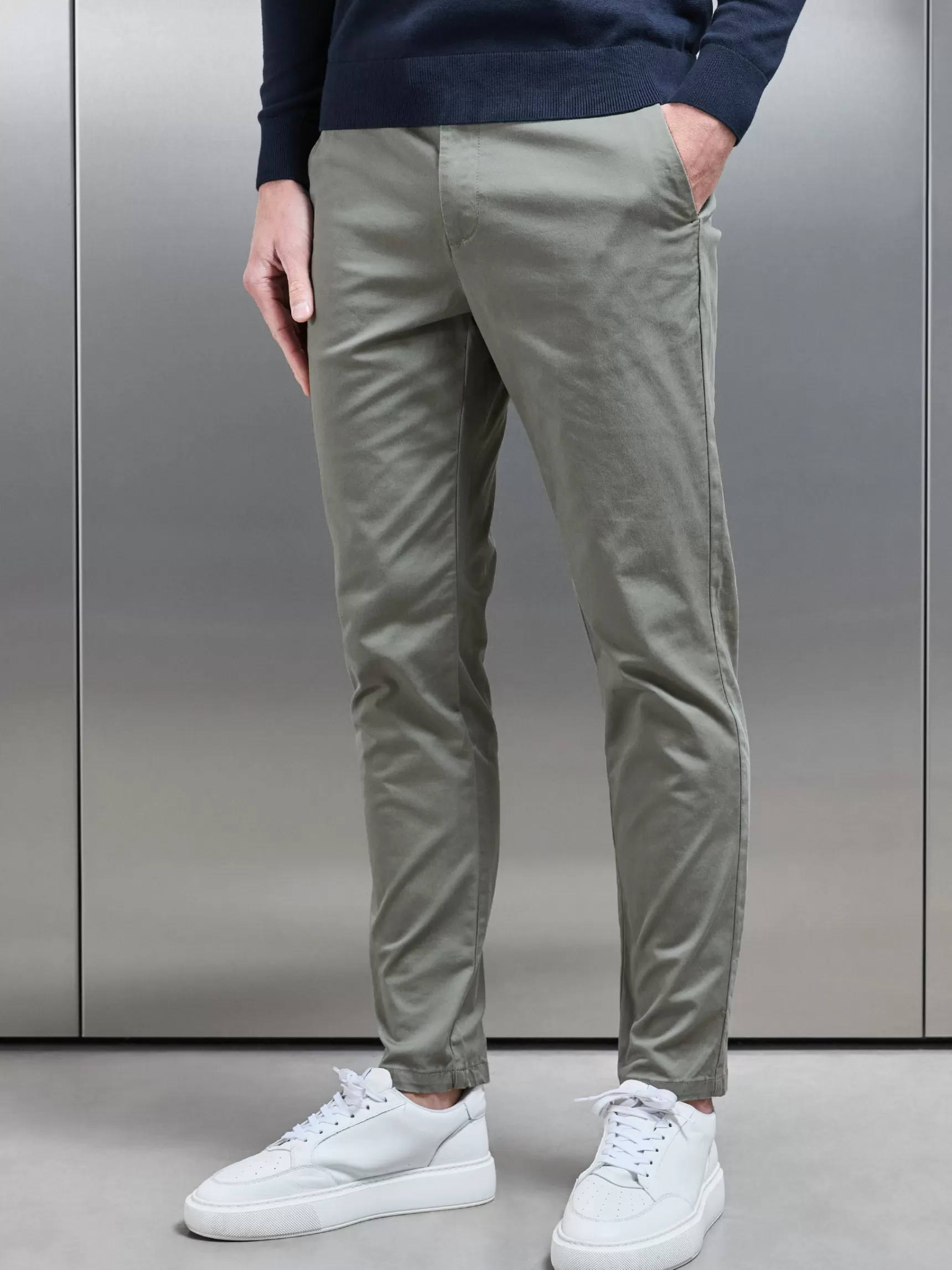 Outlet ARNE Tailored Chino Trouser - Olive