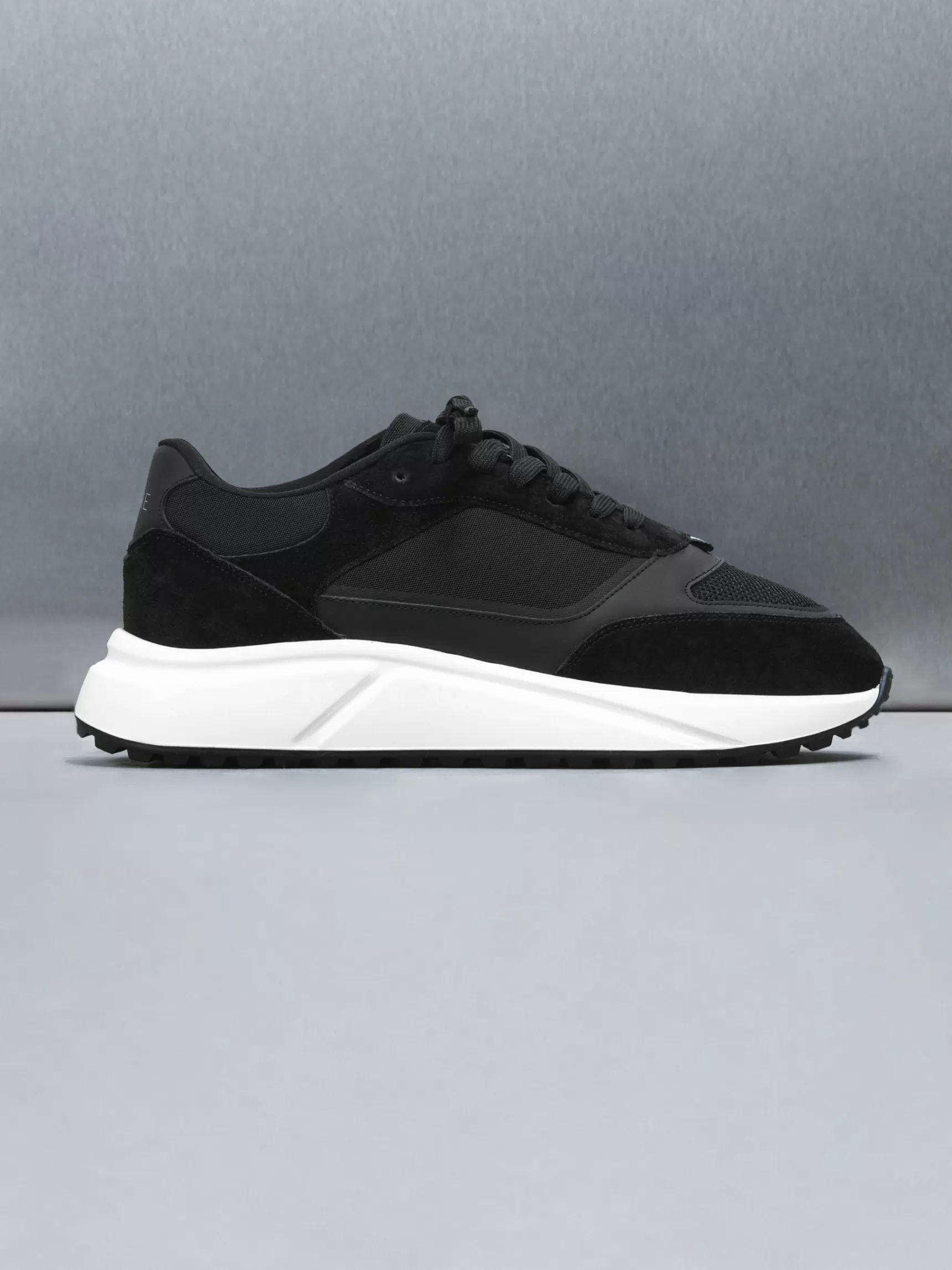 Fashion ARNE Technical Runner - Black