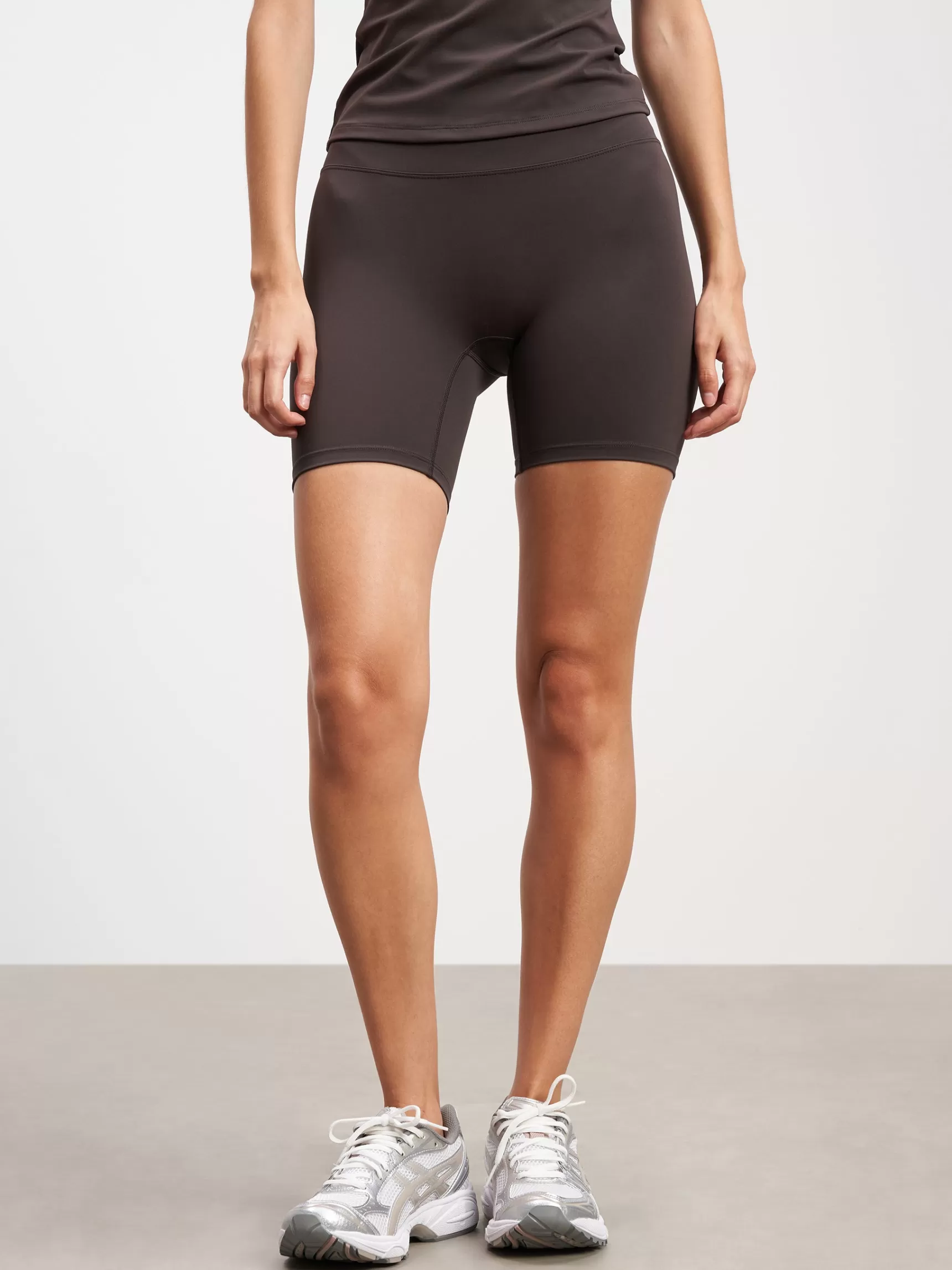 New ARNE Womens Active Short - Brown