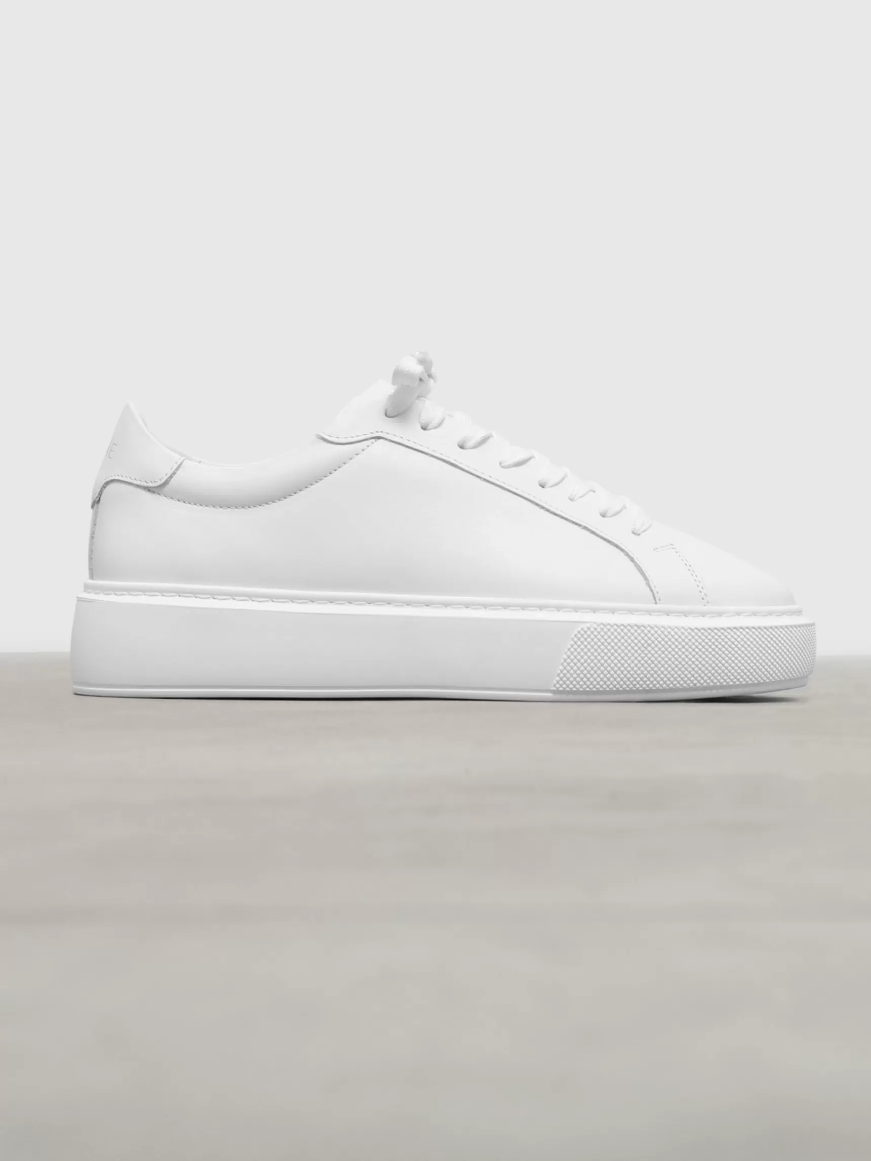 Shop ARNE Womens Essential Leather Trainer - White